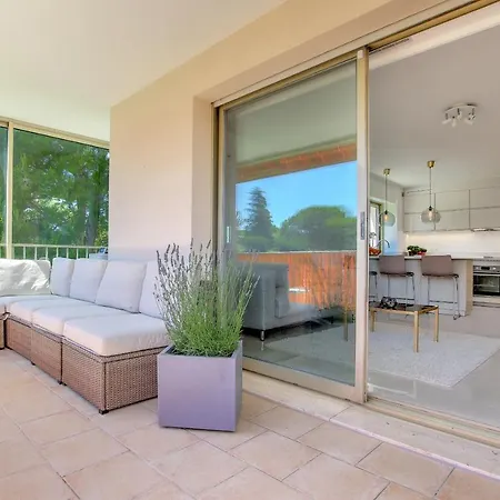 Apartment Modern Family 5 Min To +pool +garage